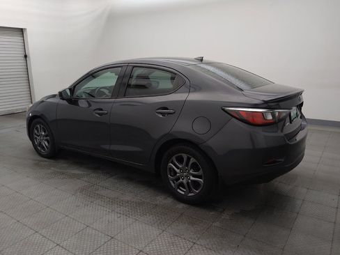Used 2019 Toyota Yaris XLE FWD image 3