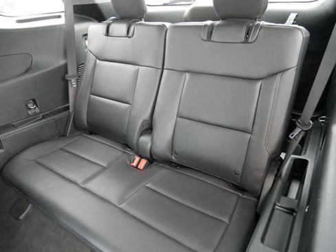 Certified 2022 Ford Explorer XLT w/ Equipment Group 202A image 14