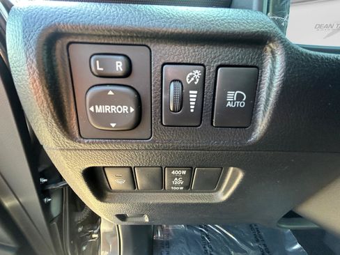 Used 2021 Toyota 4Runner SR5 Premium w/ Moonroof Package AWD/4WD image 11