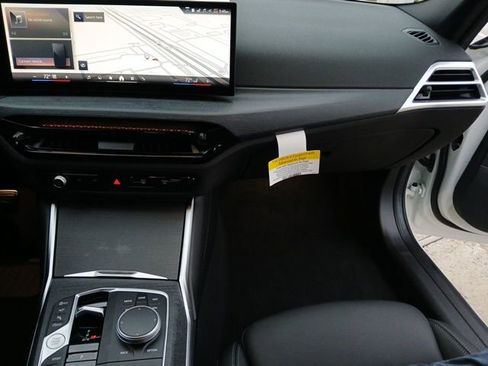 New 2025 BMW 330i Sedan w/ M Sport Package image 17