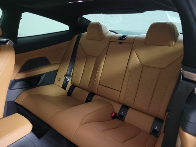Used 2024 BMW 430i Coupe w/ M Sport Package RWD image 13