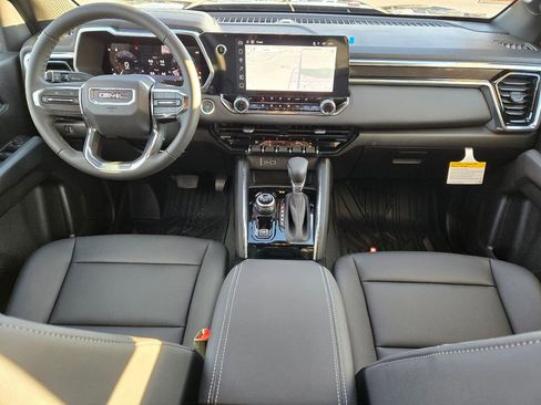 New 2026 GMC Canyon Elevation w/ Convenience Package image 2