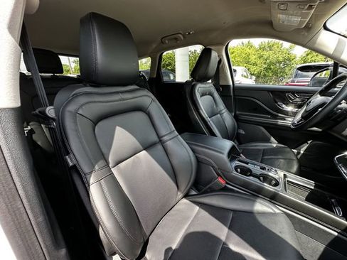 Used 2023 Lincoln Corsair AWD w/ Equipment Group 101A image 35