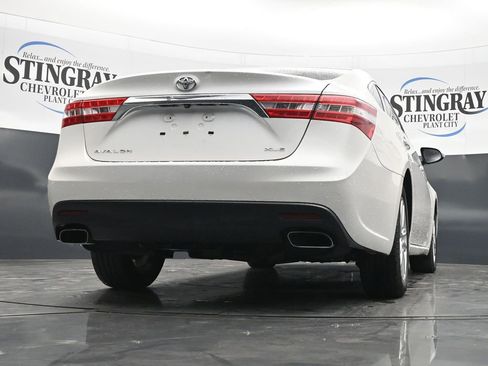 Used 2014 Toyota Avalon XLE FWD image 31