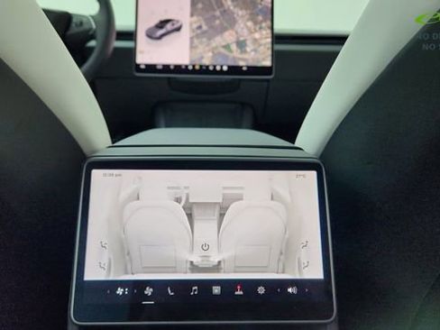 Used 2025 Tesla Model 3 RWD image 37