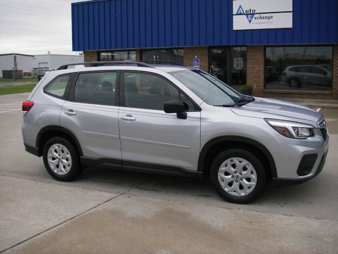 Used 2019 Subaru Forester w/ Alloy Wheel Package AWD/4WD image 3