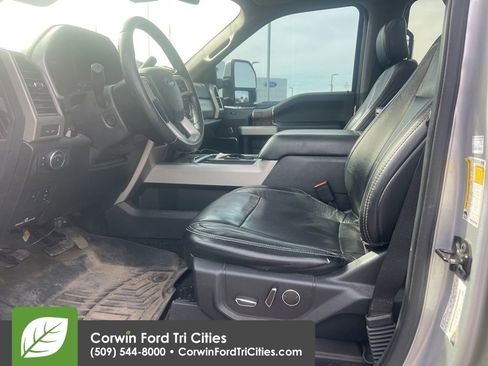 Used 2019 Ford F350 Lariat w/ Lariat Ultimate Package image 5