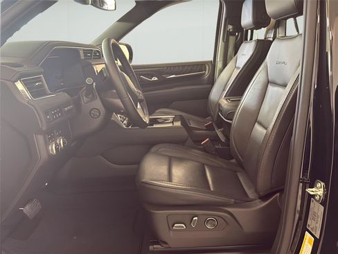 Used 2024 GMC Yukon Denali AWD/4WD image 10