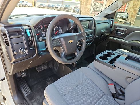 Used 2019 Chevrolet Silverado 1500 W/T w/ WT Convenience Package AWD/4WD image 10