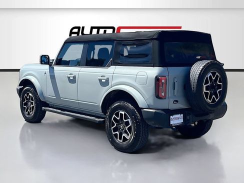 Used 2024 Ford Bronco Outer Banks AWD/4WD image 5