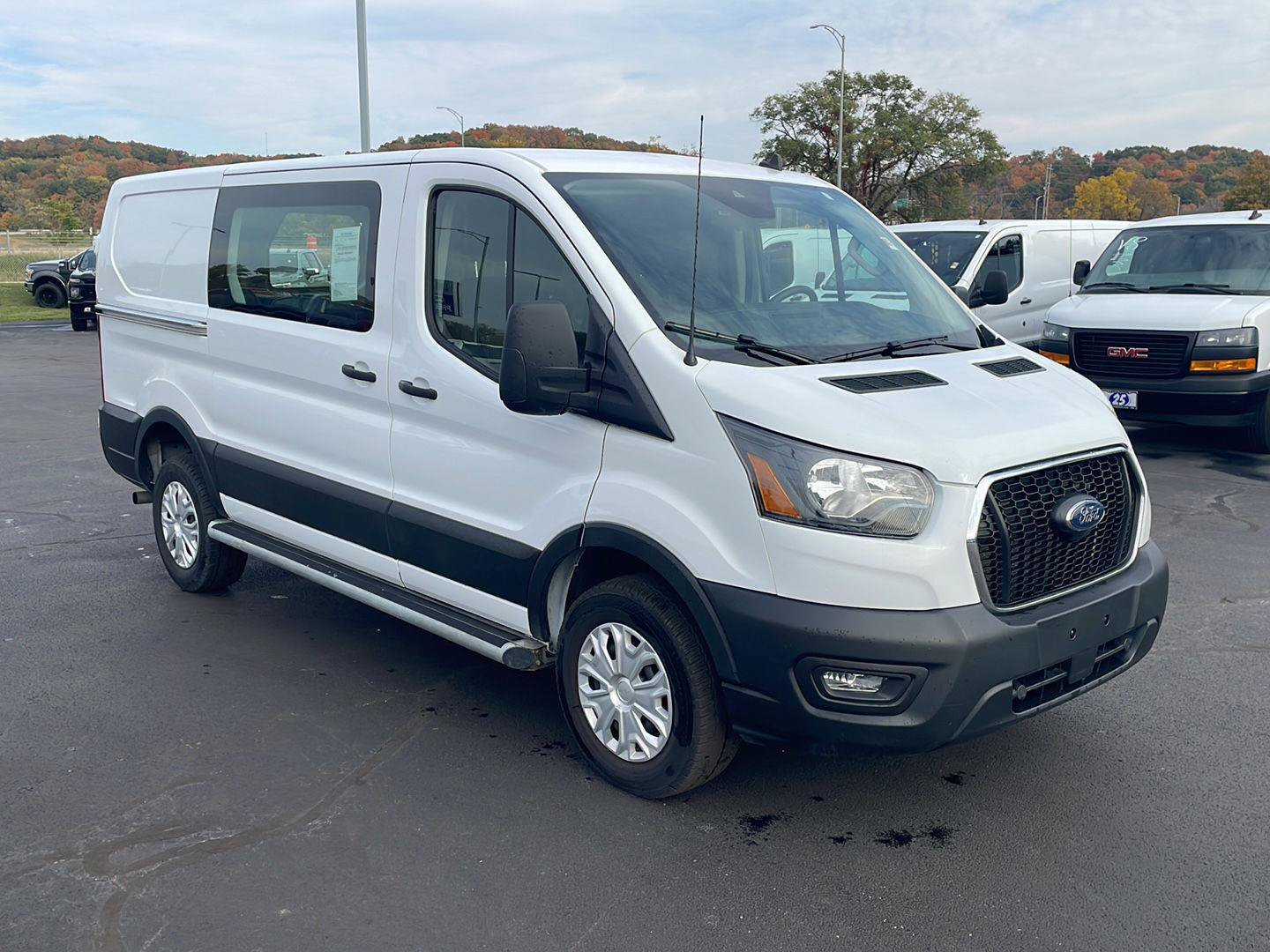 Used 2025 Ford Transit 250 Low Roof w/ Exterior Upgrade Package RWD image 7