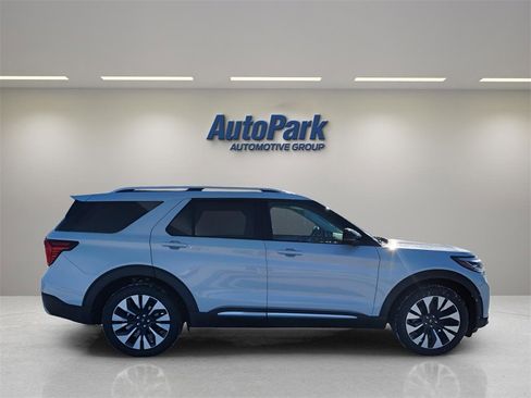 New 2026 Ford Explorer Platinum w/ LUX Leather Package image 8