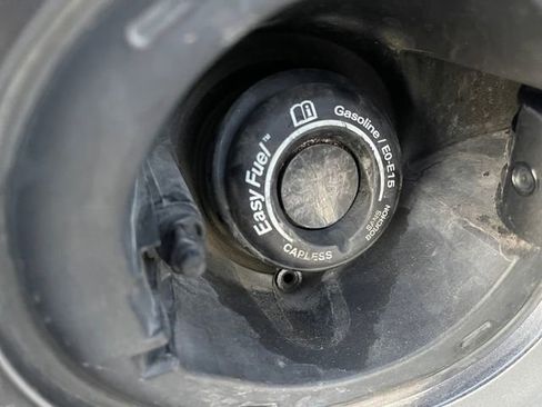 Used 2016 Ford C-MAX SE w/ Equipment Group 203A image 16