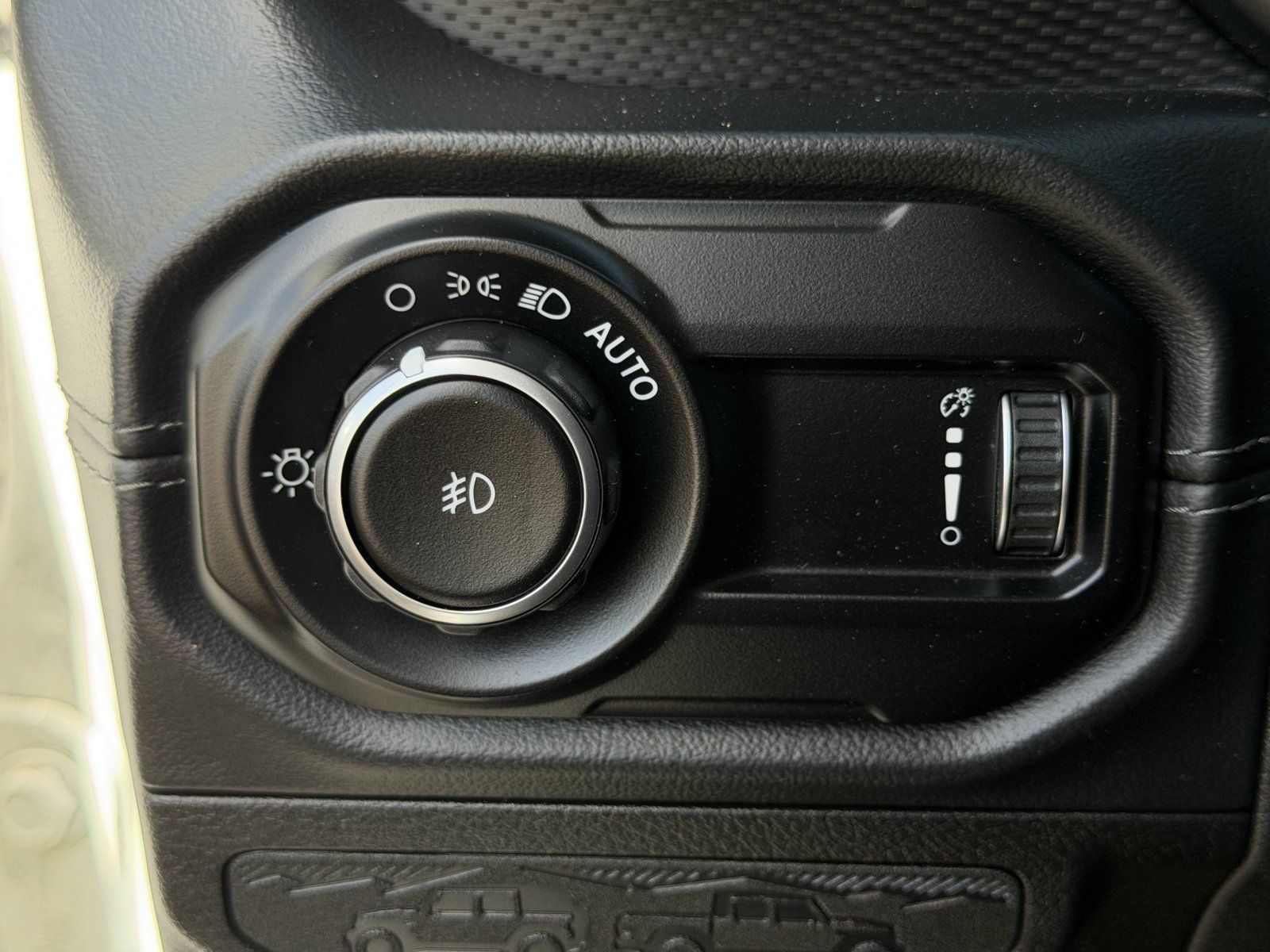 Used 2024 Jeep Wrangler Unlimited Rubicon AWD/4WD image 22