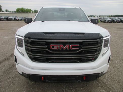 New 2026 GMC Sierra 1500 AT4 w/ AT4 Premium Package AWD/4WD image 12