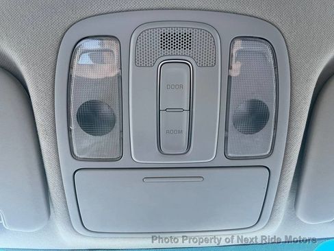 Used 2016 Kia Soul FWD image 30