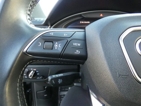 Used 2019 Audi SQ5 Premium Plus w/ Premium Plus Package image 75