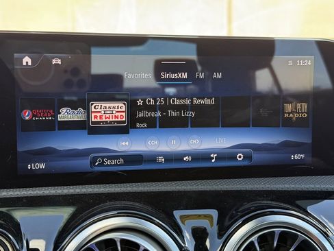 Used 2025 Mercedes-Benz CLA 250 250 image 11