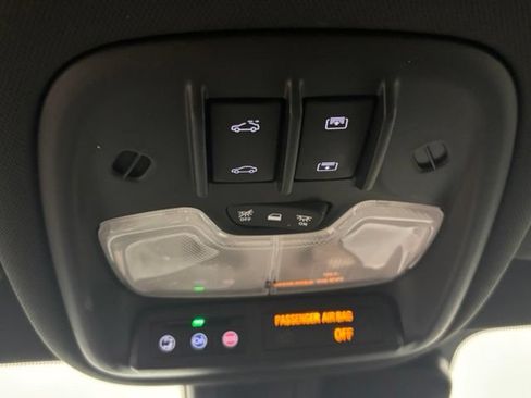 Used 2025 Chevrolet TrailBlazer ACTIV w/ Convenience Package FWD image 41