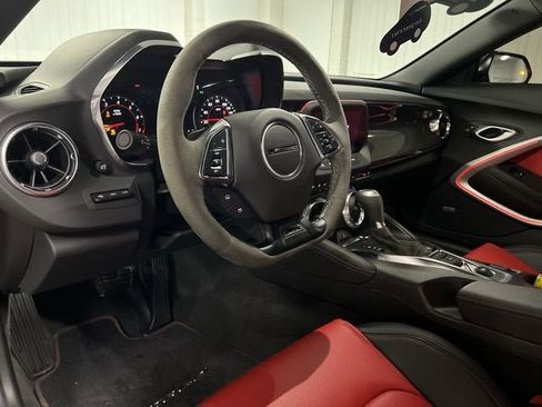 Certified 2024 Chevrolet Camaro SS image 10