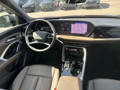 Certified 2025 Audi Q5 Premium w/ Convenience Package image 34