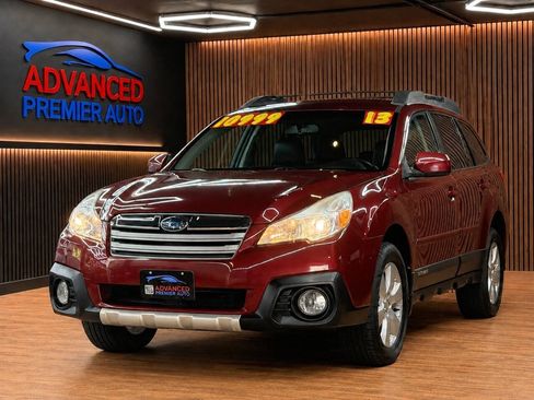 Used 2013 Subaru Outback 2.5i Limited AWD/4WD image 1