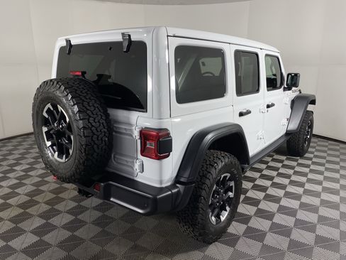 Used 2025 Jeep Wrangler Unlimited Rubicon w/ Safety Group image 8