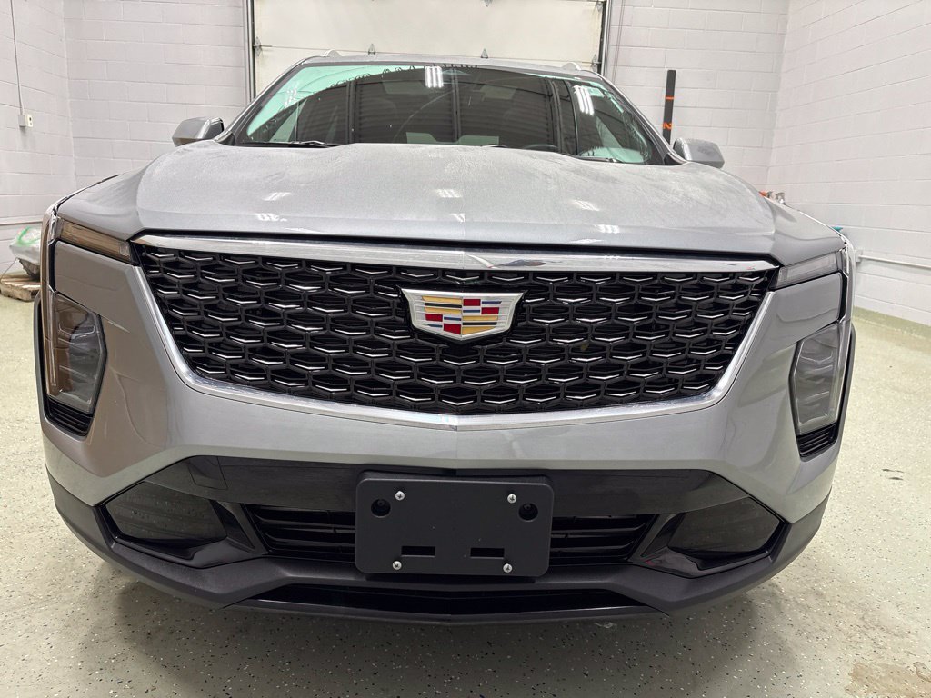 Certified 2024 Cadillac XT4 Premium Luxury w/ Technology Package AWD/4WD image 9