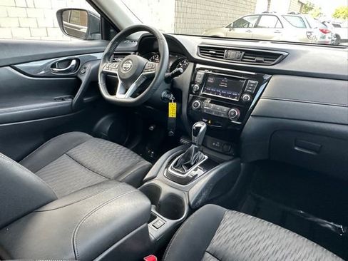 Used 2019 Nissan Rogue S w/ Special Edition Package AWD/4WD image 31