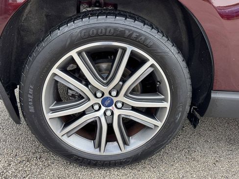 Used 2019 Ford Edge Titanium w/ Cold Weather Package AWD/4WD image 13