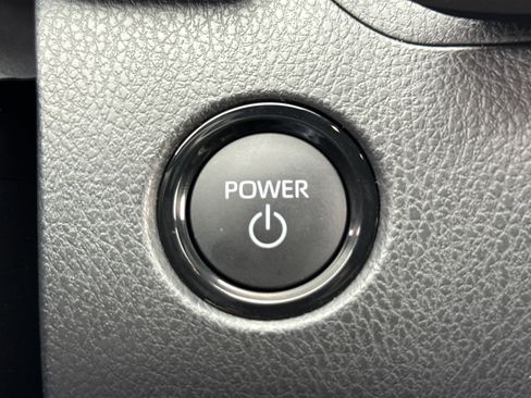 New 2026 Toyota Camry SE FWD image 31