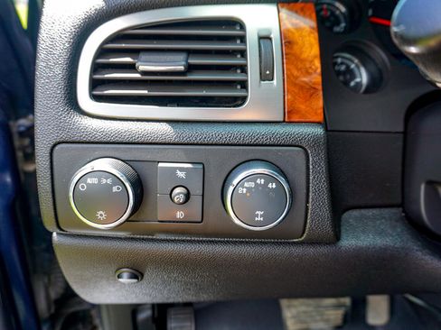 Used 2007 Chevrolet Silverado 1500 LTZ w/ Safety Package image 13