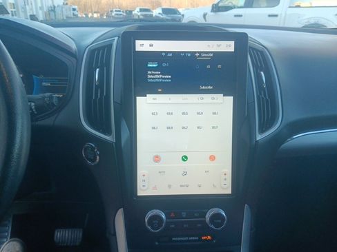 Used 2022 Ford Edge SEL image 34