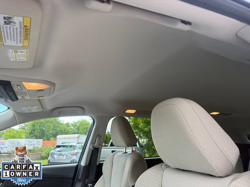 Used 2019 Subaru Ascent Premium AWD/4WD image 18