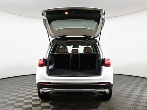 Used 2019 Mercedes-Benz GLC 300 4MATIC image 35