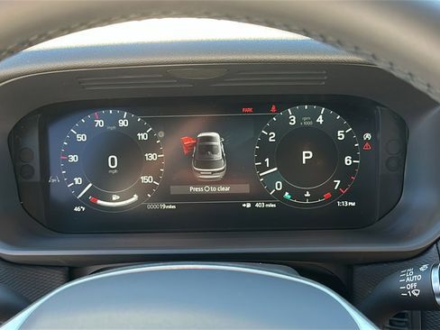 New 2026 Land Rover Discovery Limited Edition image 15