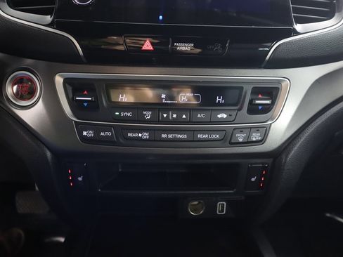 Used 2022 Honda Pilot Sport image 46