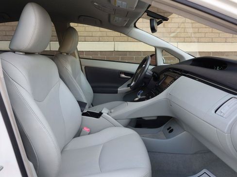 Used 2010 Toyota Prius Five FWD image 24