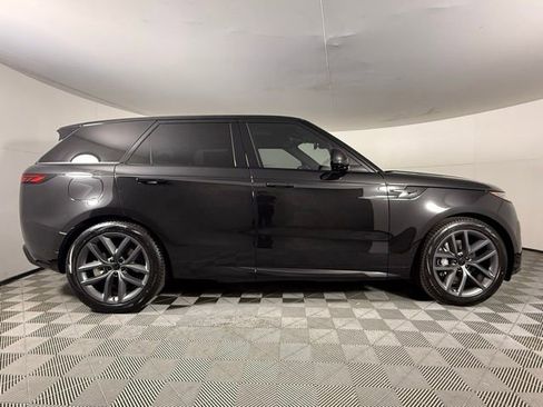 New 2026 Land Rover Range Rover Sport Dynamic SE AWD/4WD image 9
