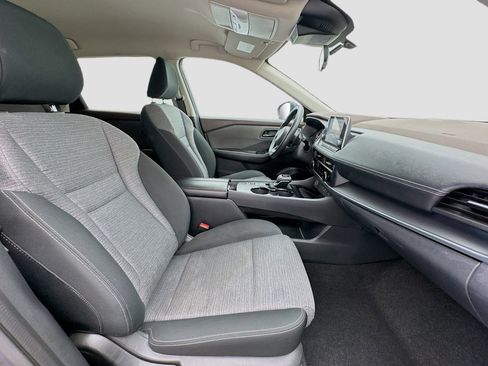 Used 2021 Nissan Rogue S image 19