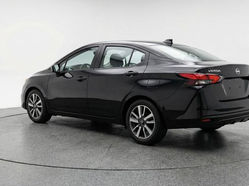 Used 2025 Nissan Versa SV image 6