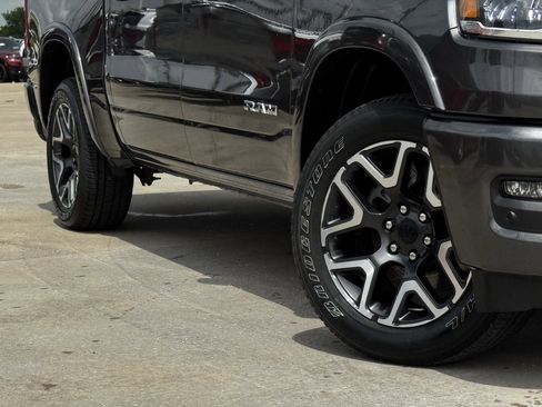 Used 2025 RAM 1500 Laramie w/ Sport Appearance Package AWD/4WD image 13