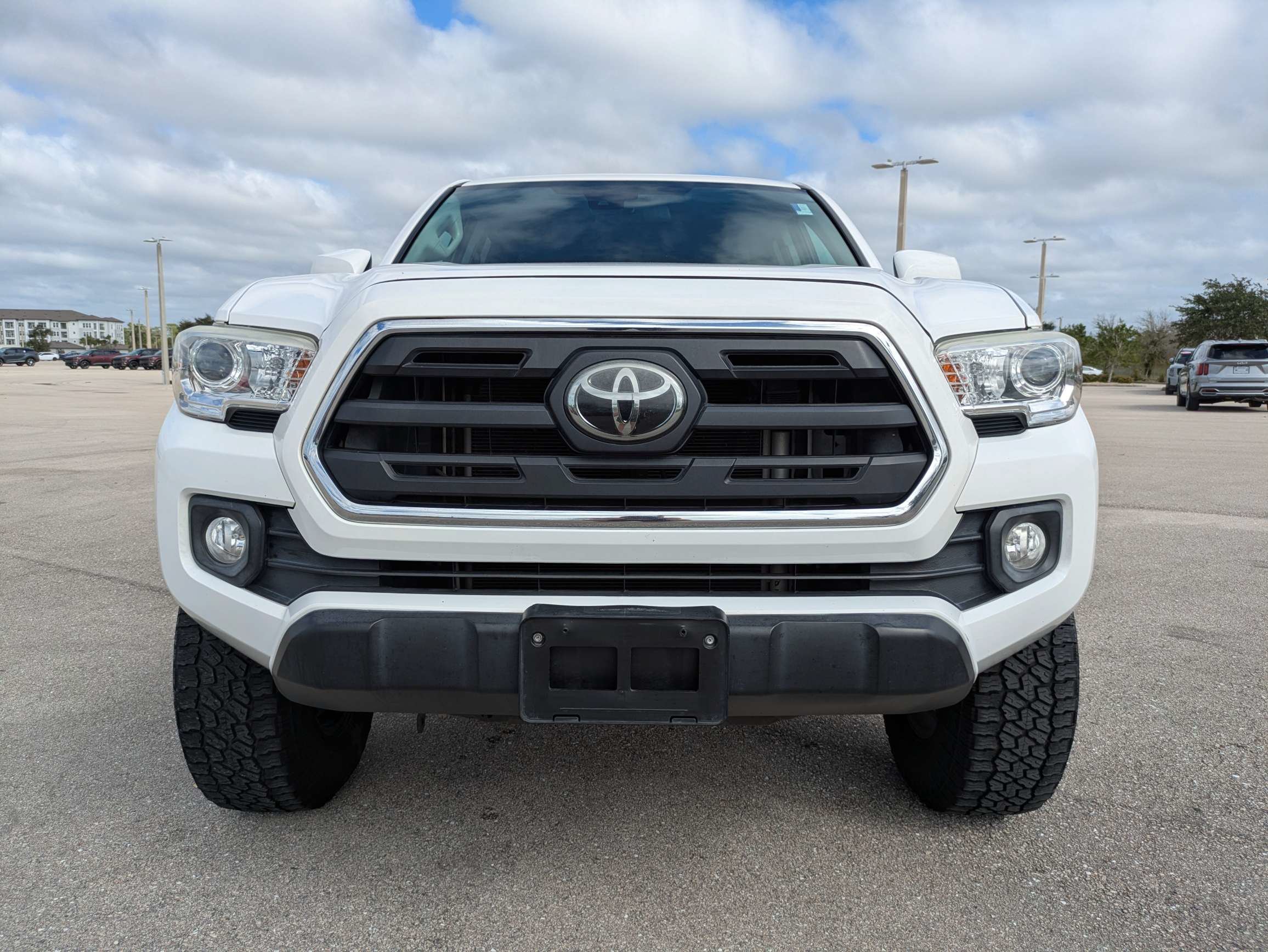 Used 2019 Toyota Tacoma SR5 RWD image 9