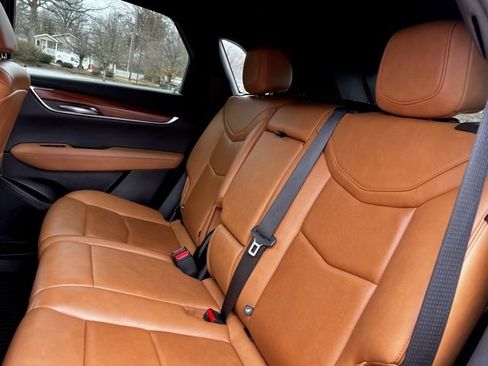 Used 2021 Cadillac XT5 Premium Luxury image 18