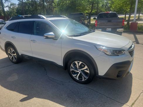 Used 2021 Subaru Outback Touring w/ Popular Package #2 image 9