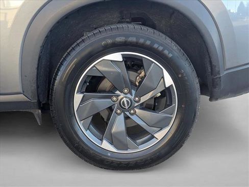 Used 2024 Nissan Rogue SV image 21
