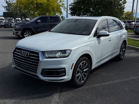 Used 2017 Audi Q7 3.0T Prestige AWD/4WD image 3