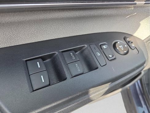 Used 2019 Honda CR-V EX image 15