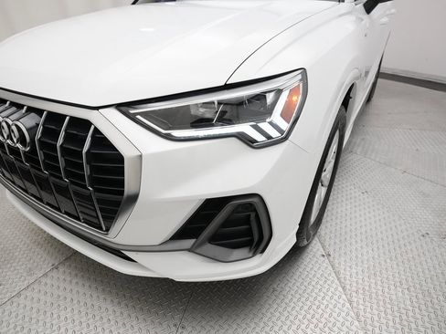Used 2025 Audi Q3 2.0T Premium w/ Convenience Package image 3