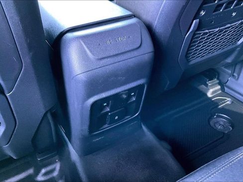 Used 2023 Ford Bronco Big Bend w/ Sasquatch Package AWD/4WD image 10
